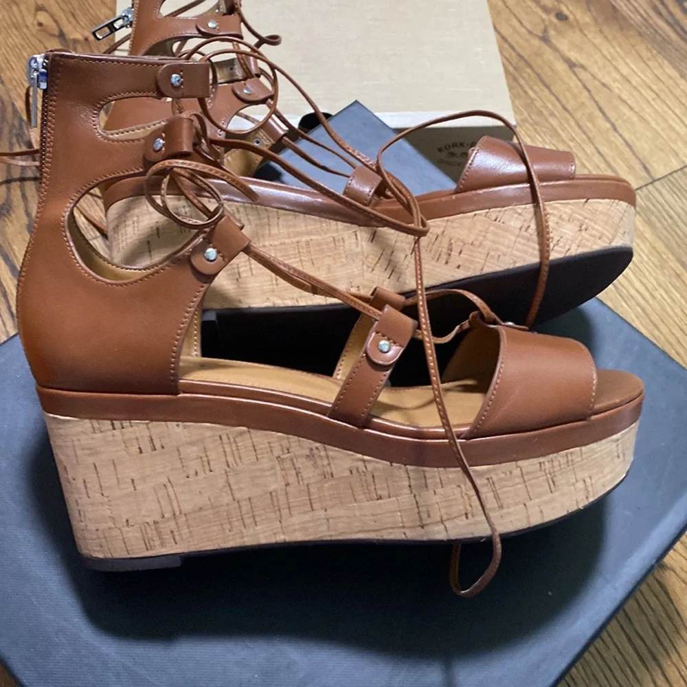 Brand new Coach Barkley semi matte calf in Saddle - Picture 6 of 8